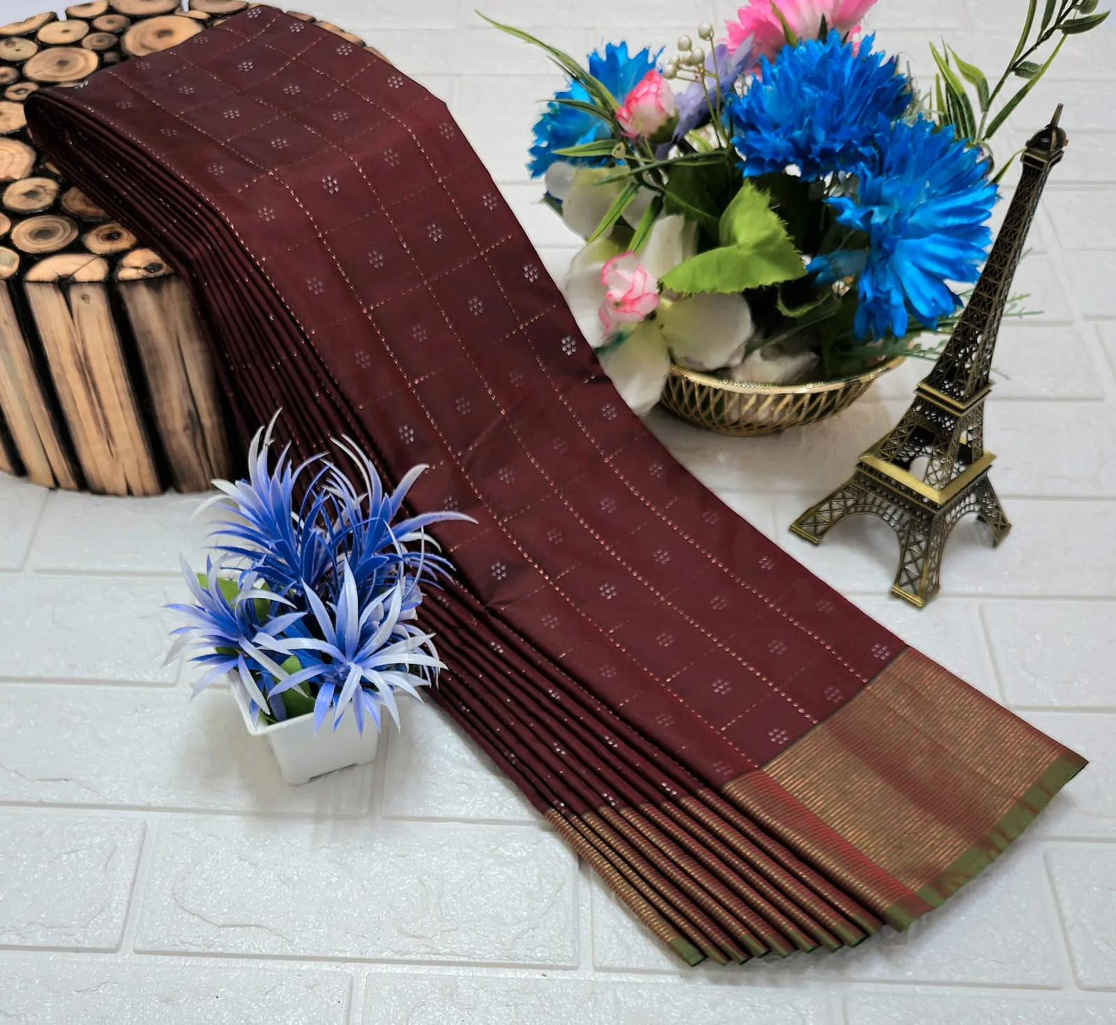 Grand Diamond Grid Butta Soft Silk Saree